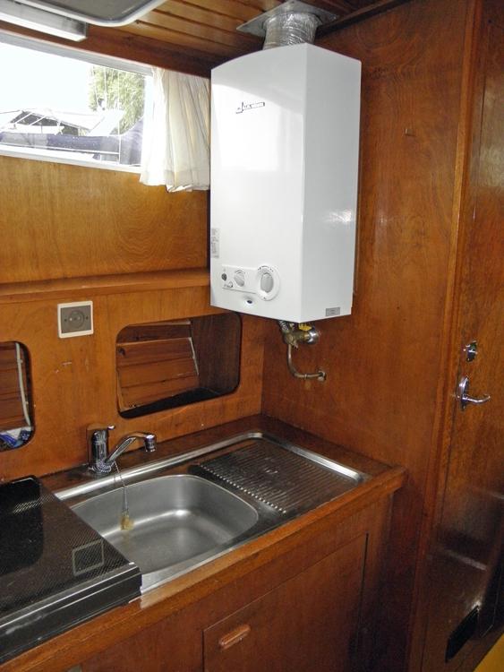 Fore ship, Accommodation